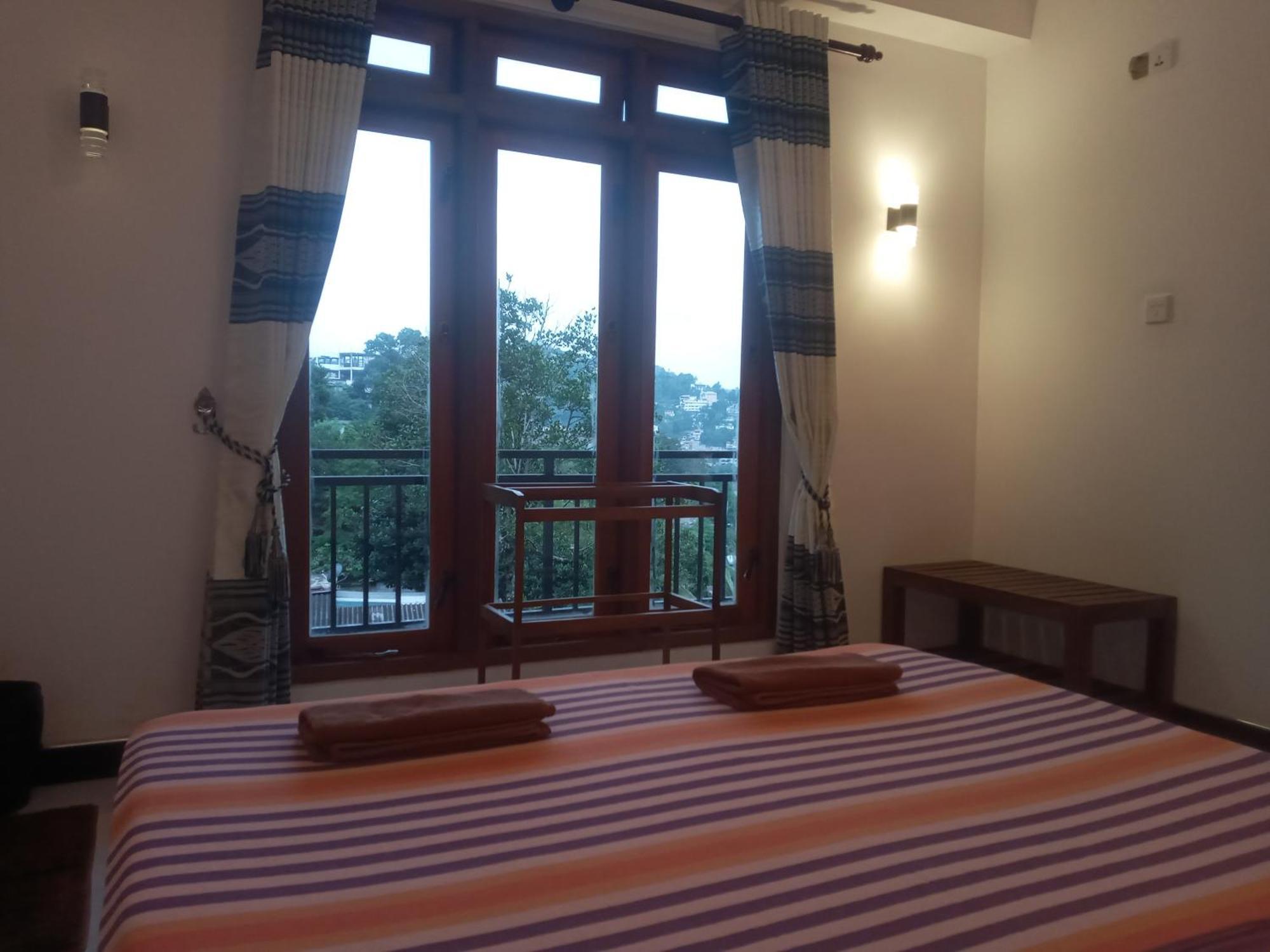 Kelum Homestay Kandy Ngoại thất bức ảnh