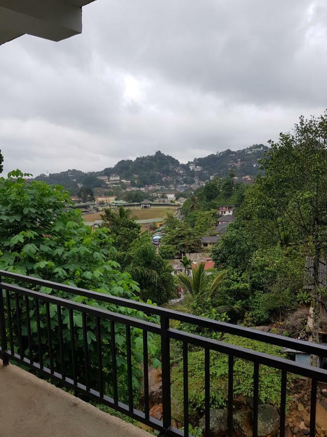 Kelum Homestay Kandy Ngoại thất bức ảnh